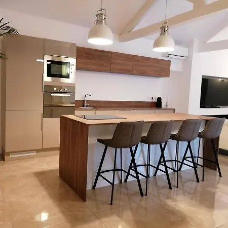 Fg Villa *